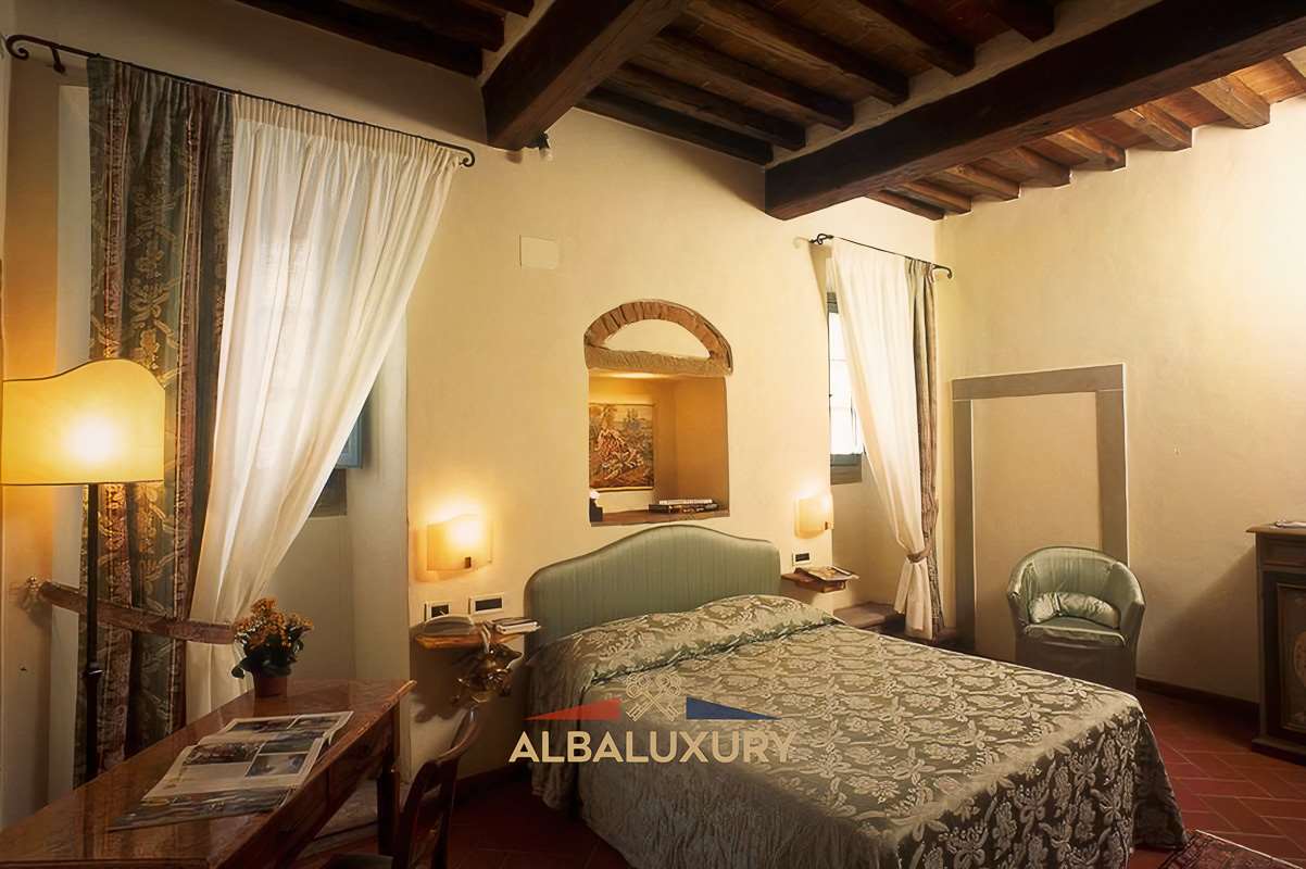 Вилла в Ареццо, Италия, 1 526 м² - фото 13