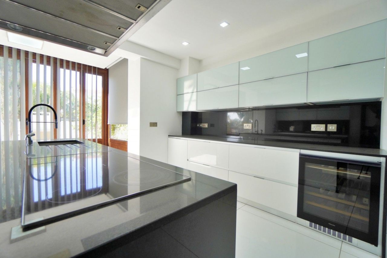 Вилла в Ларнаке, Кипр, 360 м² - фото 11