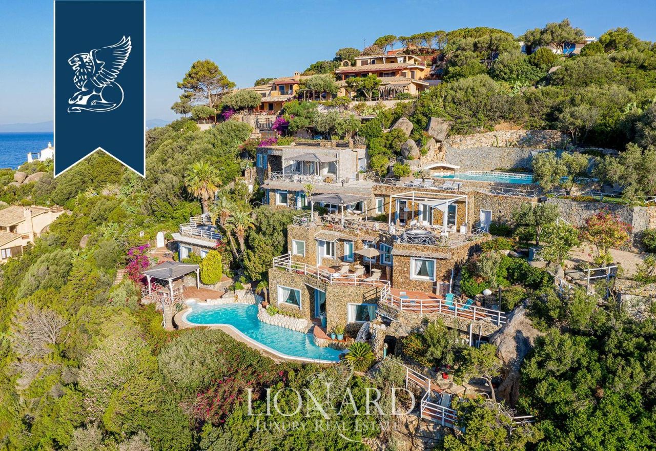 Вилла в Кальяри, Италия, 490 м² - фото 3