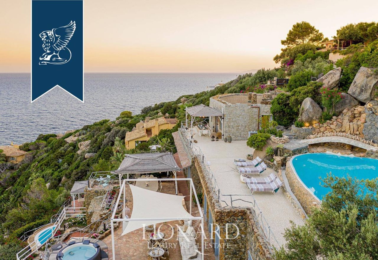 Вилла в Кальяри, Италия, 490 м² - фото 15