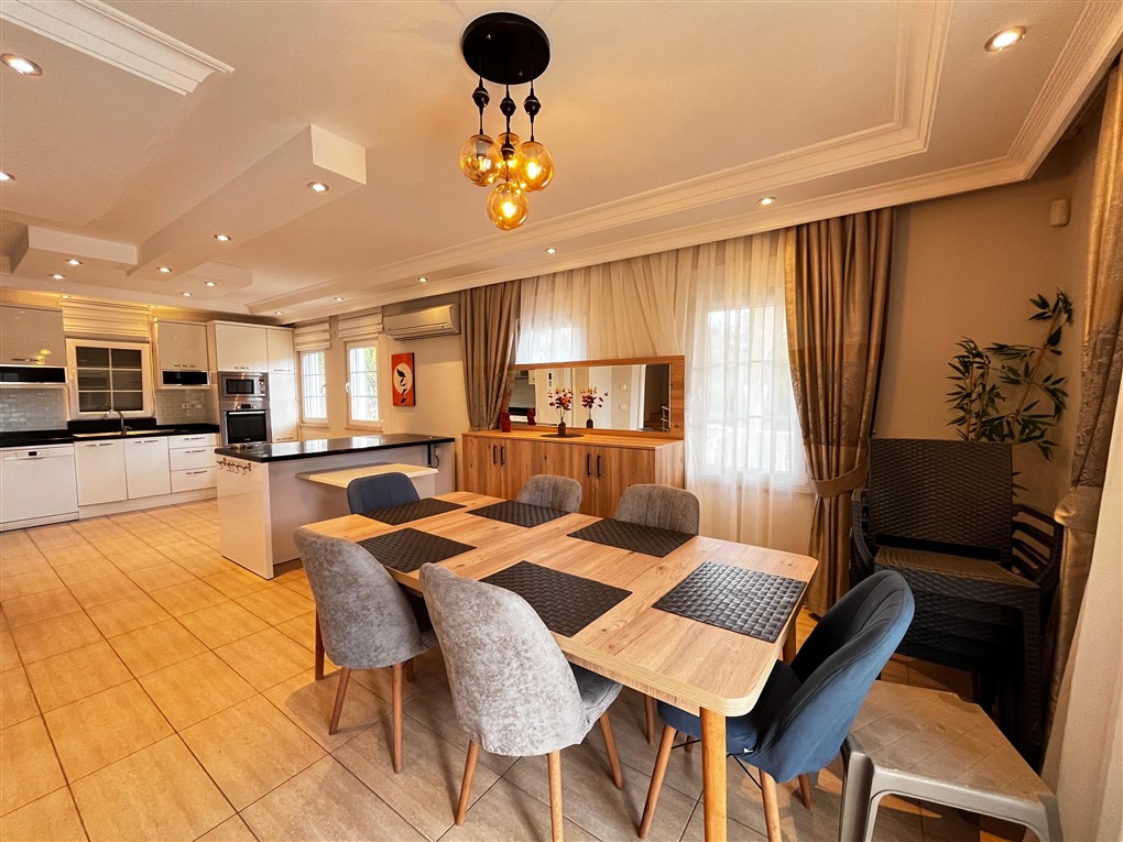 Вилла в Алании, Турция, 280 м² - фото 14