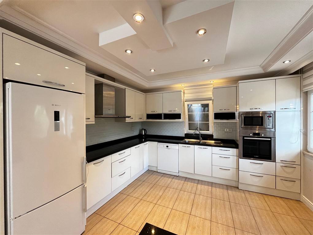 Вилла в Алании, Турция, 280 м² - фото 17