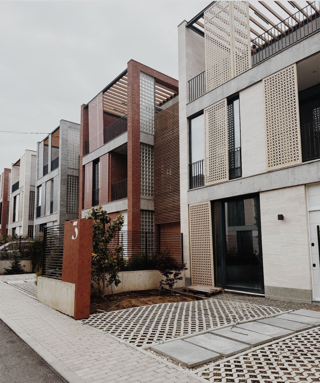Дом в Тбилиси, Грузия, 385 м² - фото 1