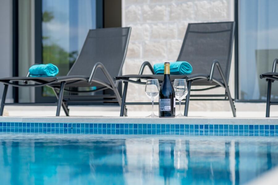 Дом в Тивате, Черногория, 250 м² - фото 2