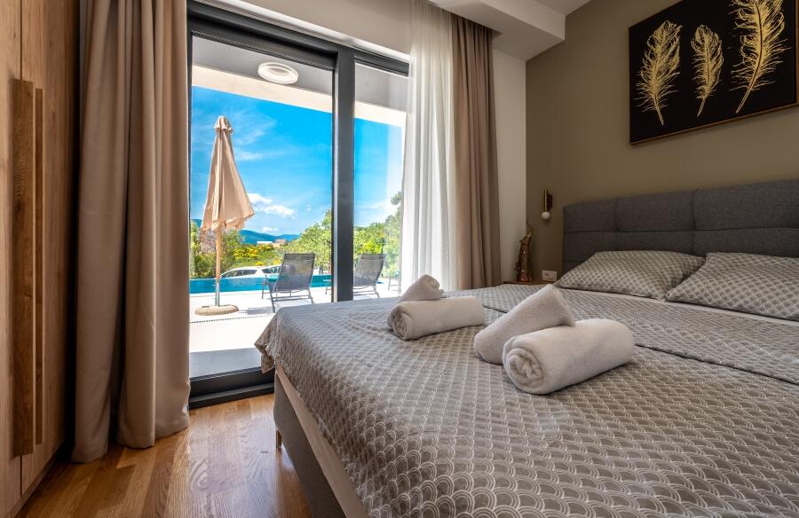 Дом в Тивате, Черногория, 250 м² - фото 8