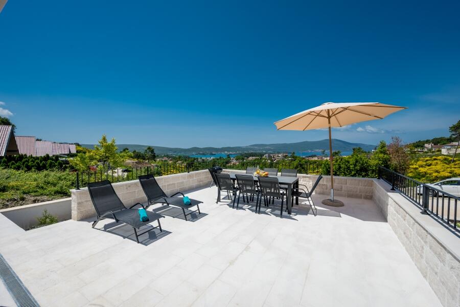 Дом в Тивате, Черногория, 250 м² - фото 14