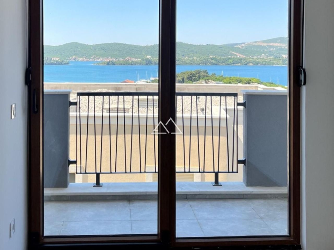 Апартаменты в Тивате, Черногория, 43 м² - фото 14