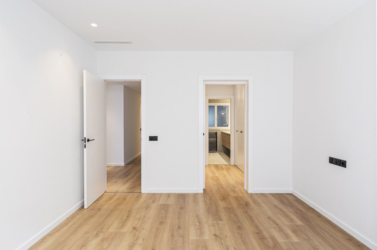 Квартира в Барселоне, Испания, 152 м² - фото 13