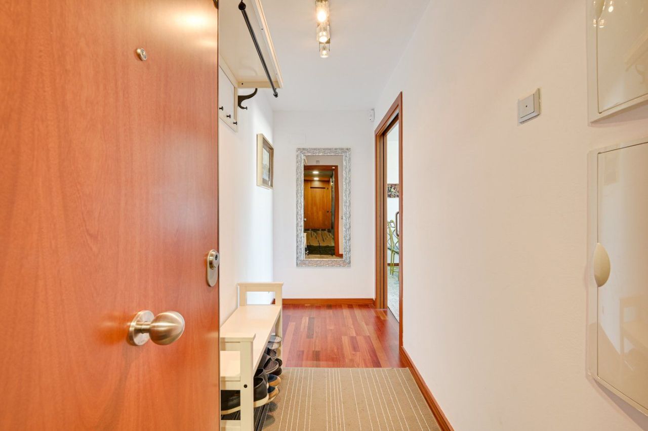 Квартира в Барселоне, Испания, 78 м² - фото 18