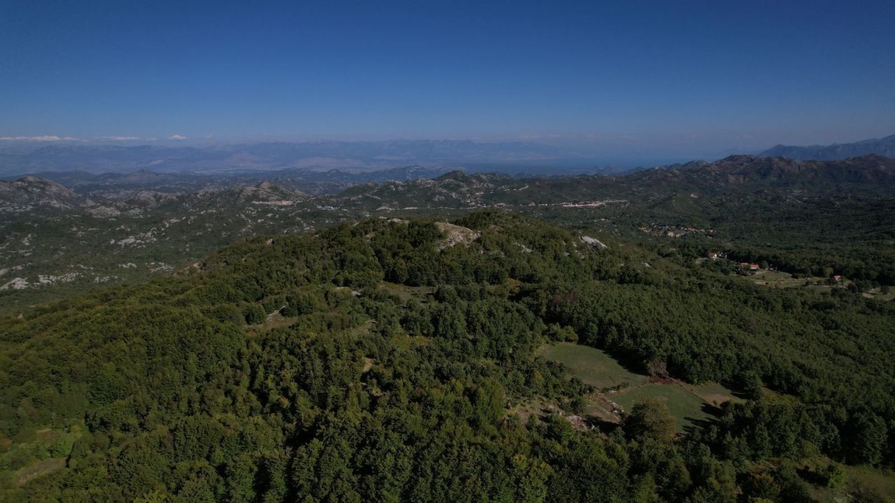 Земля в Цетине, Черногория, 2 210 м² - фото 16