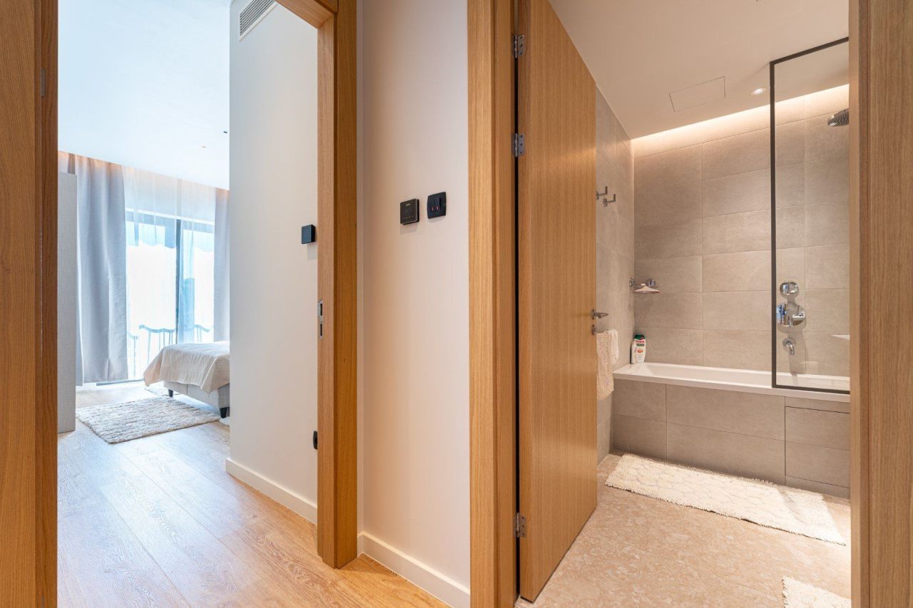 Апартаменты в Тивате, Черногория, 89 м² - фото 9