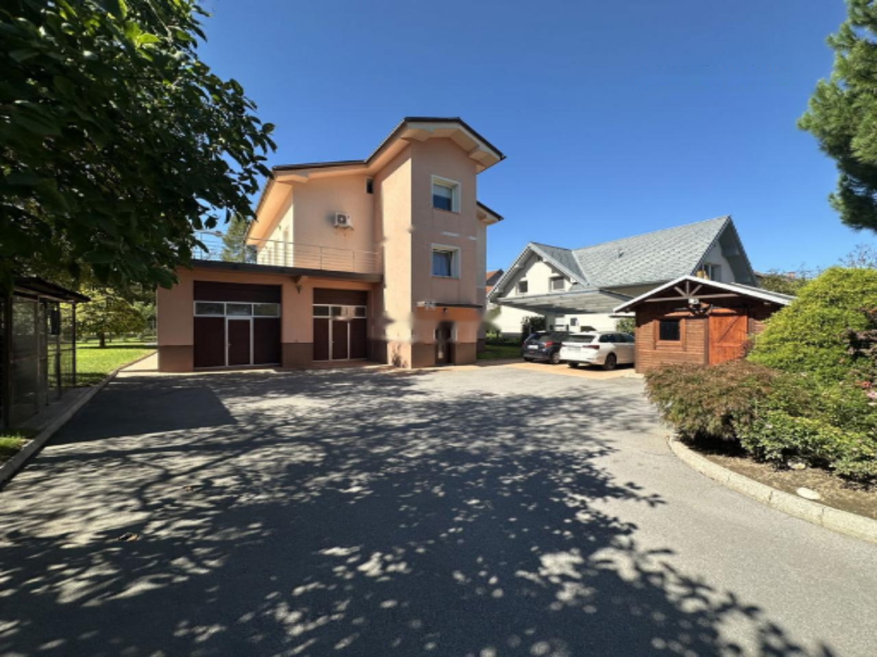 Дом в Любляне, Словения, 484 м² - фото 1