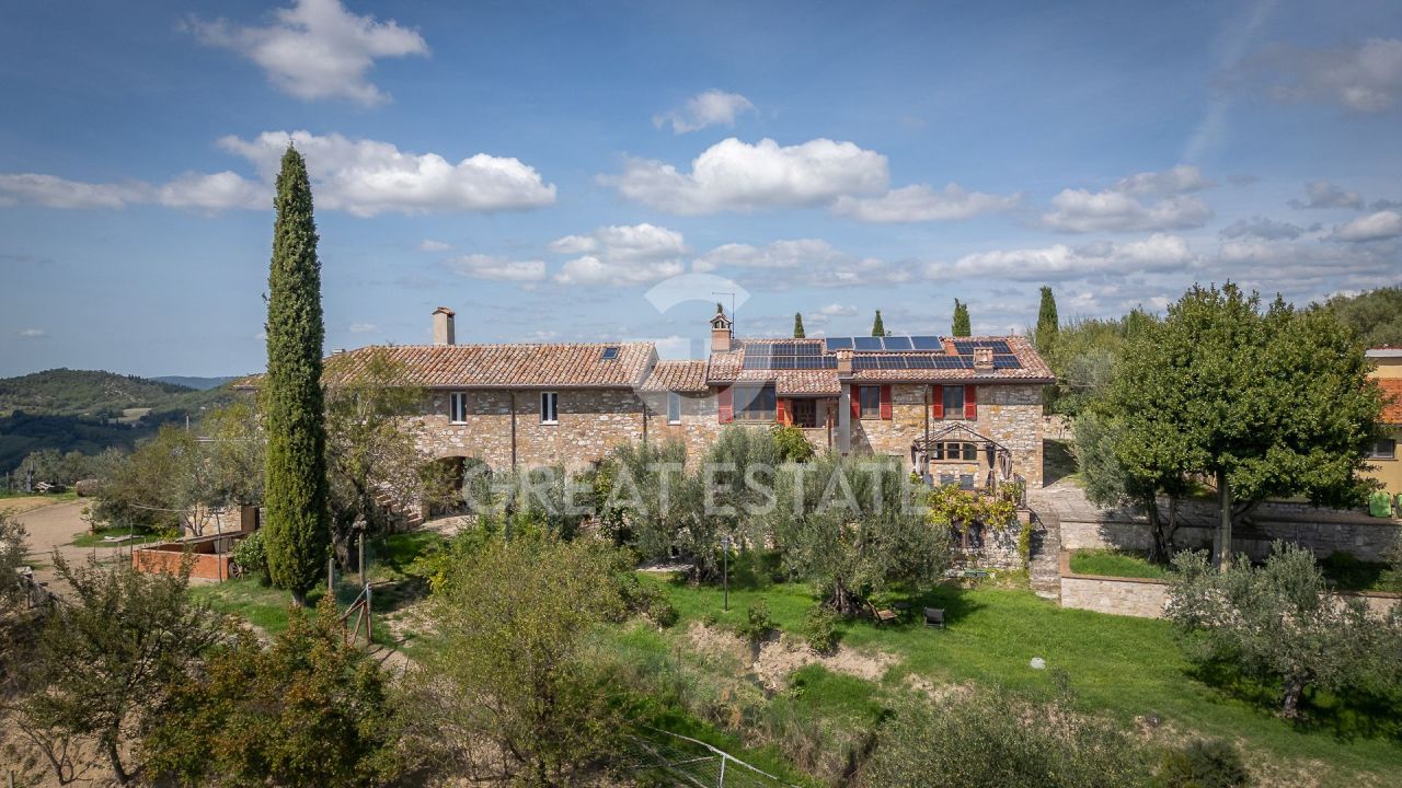 Дом в Корчано, Италия, 418.8 м² - фото 1