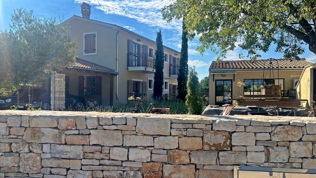 Вилла в Светвинченате, Хорватия, 235 м² - фото 1