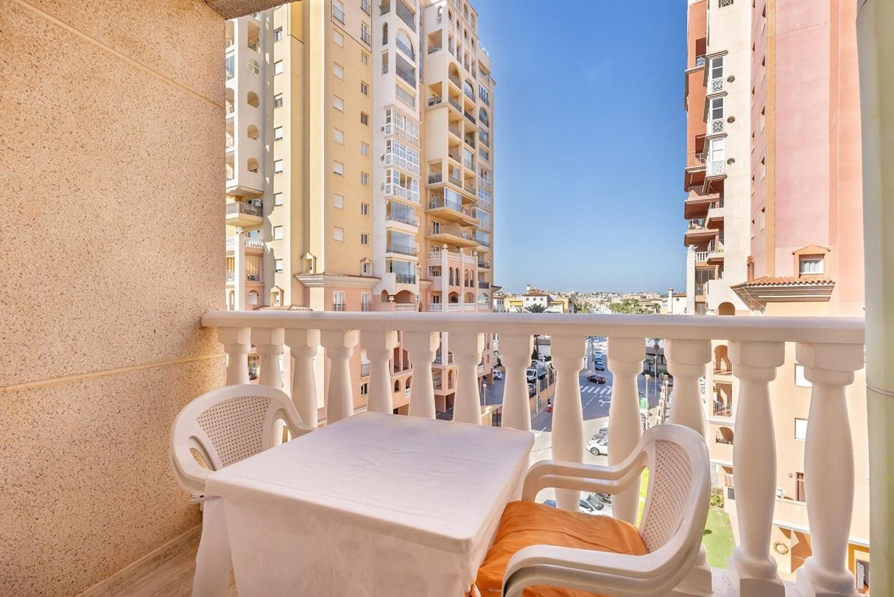 Квартира в Торревьехе, Испания, 60 м² - фото 9