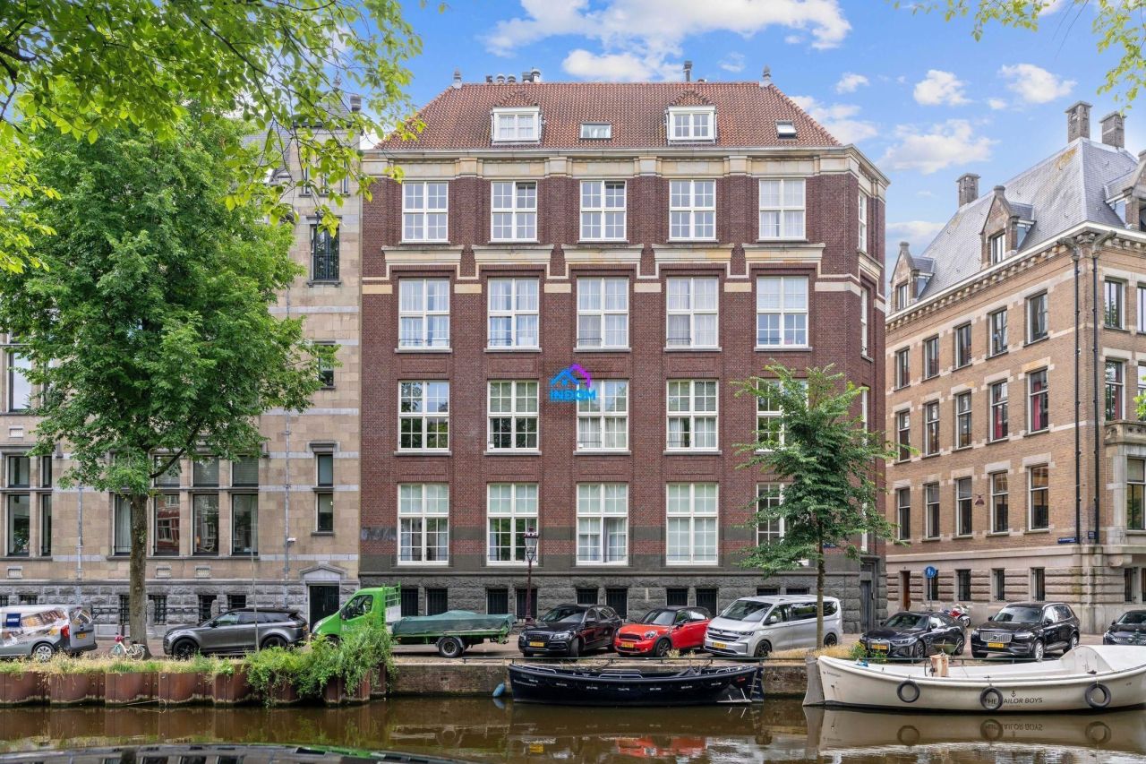 Апартаменты в Амстердаме, Нидерланды, 68 м² - фото 1