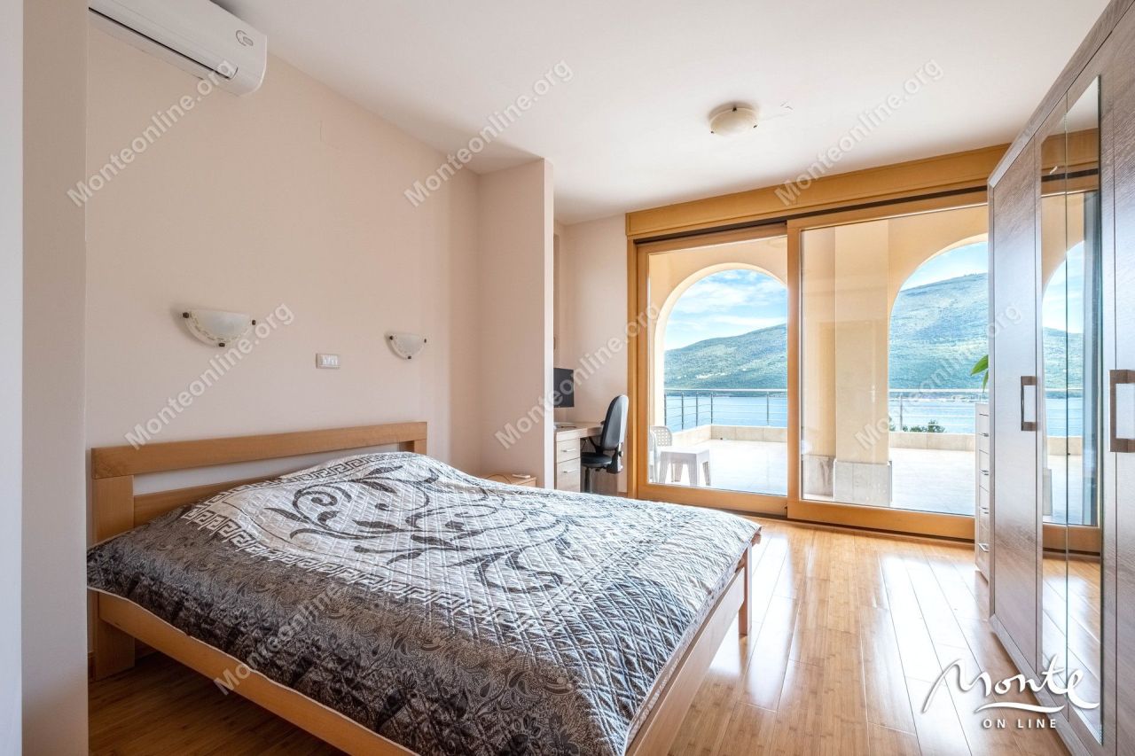 Вилла в Дженовичах, Черногория, 247.8 м² - фото 18