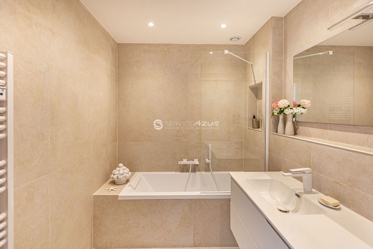 Апартаменты в Вильнёв-Лубе, Франция, 96 м² - фото 9