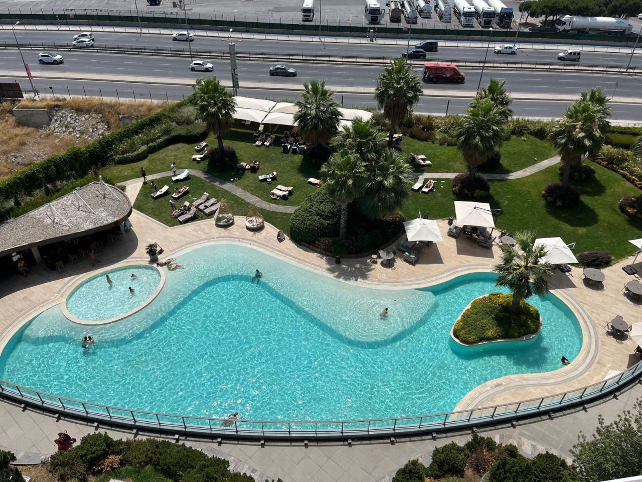 Квартира в Стамбуле, Турция, 70 м² - фото 16