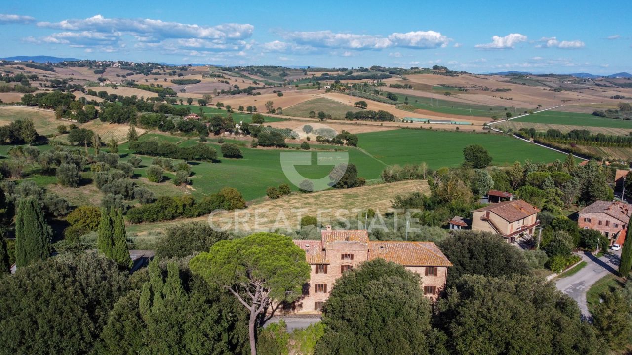 Дом в Кастильоне-дель-Лаго, Италия, 1 039.75 м² - фото 5