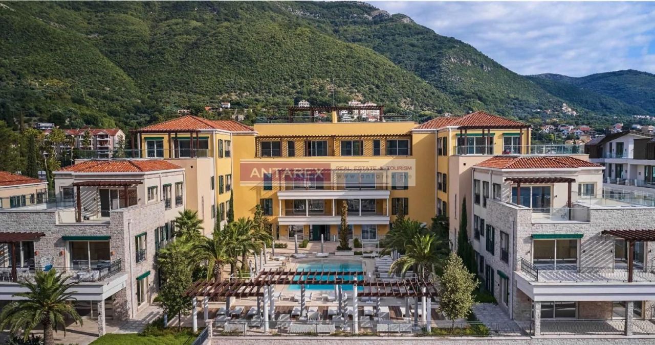 Апартаменты в Кумборе, Черногория, 237 м² - фото 1