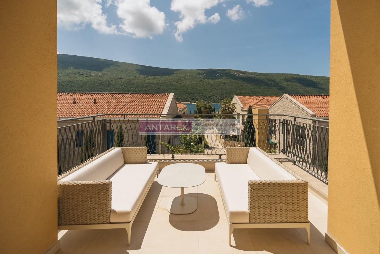 Апартаменты в Кумборе, Черногория, 237 м² - фото 14