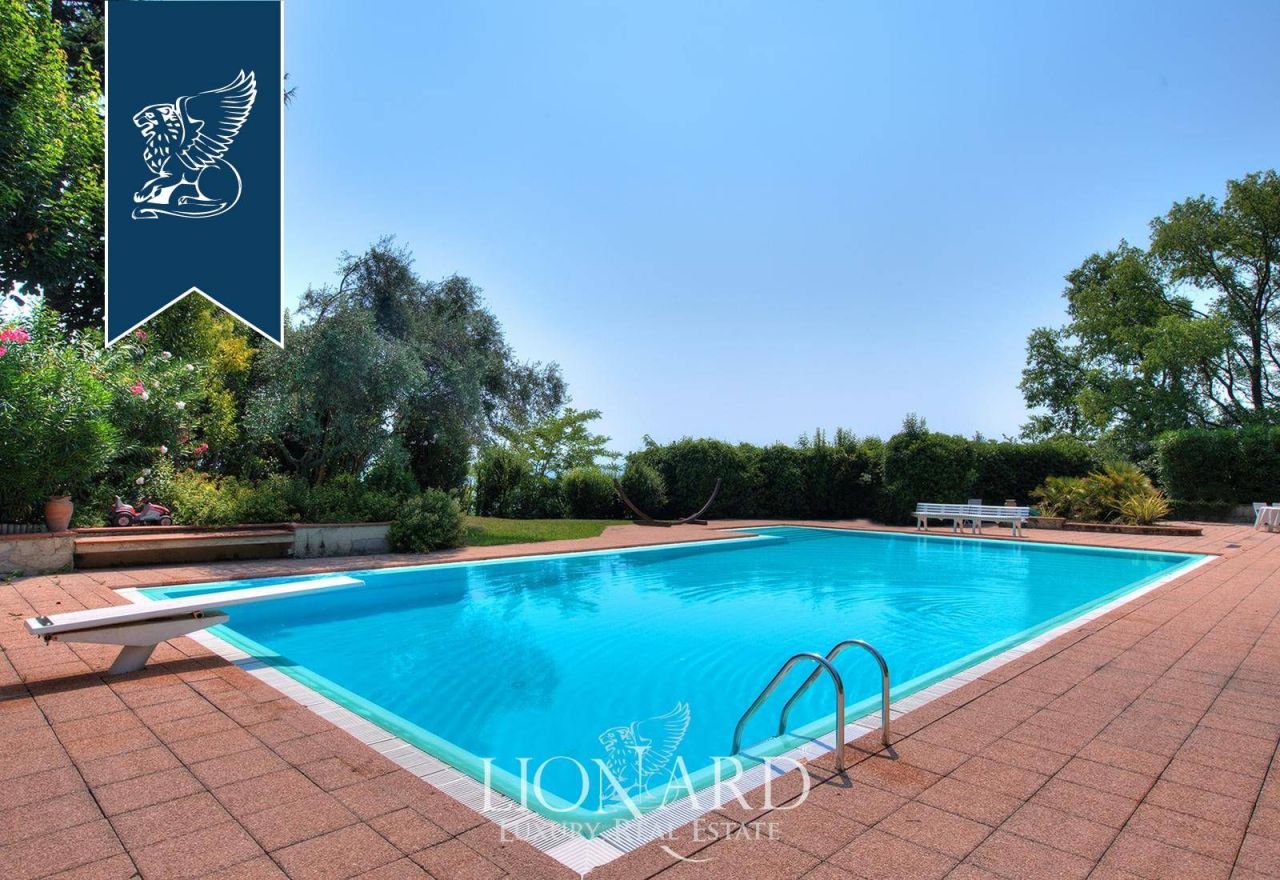 Вилла в Манерба-дель-Гарде, Италия, 750 м² - фото 18