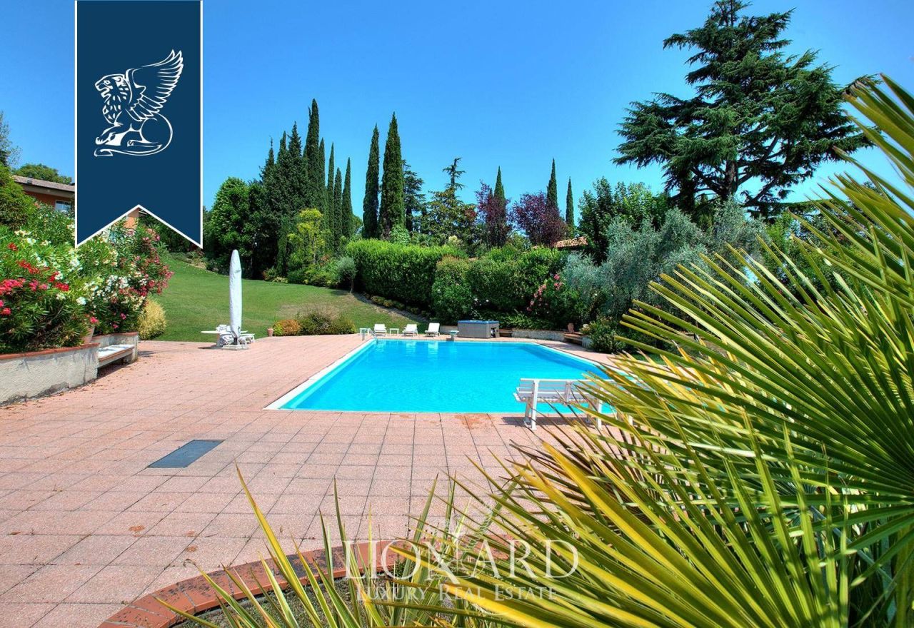 Вилла в Манерба-дель-Гарде, Италия, 750 м² - фото 19