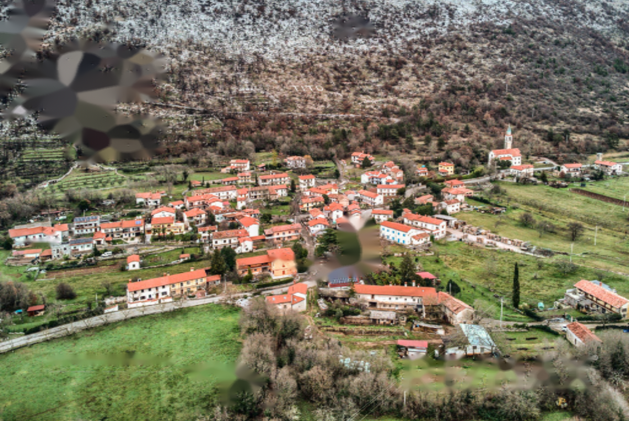 Ферма в Комене, Словения, 3 327 м² - фото 4