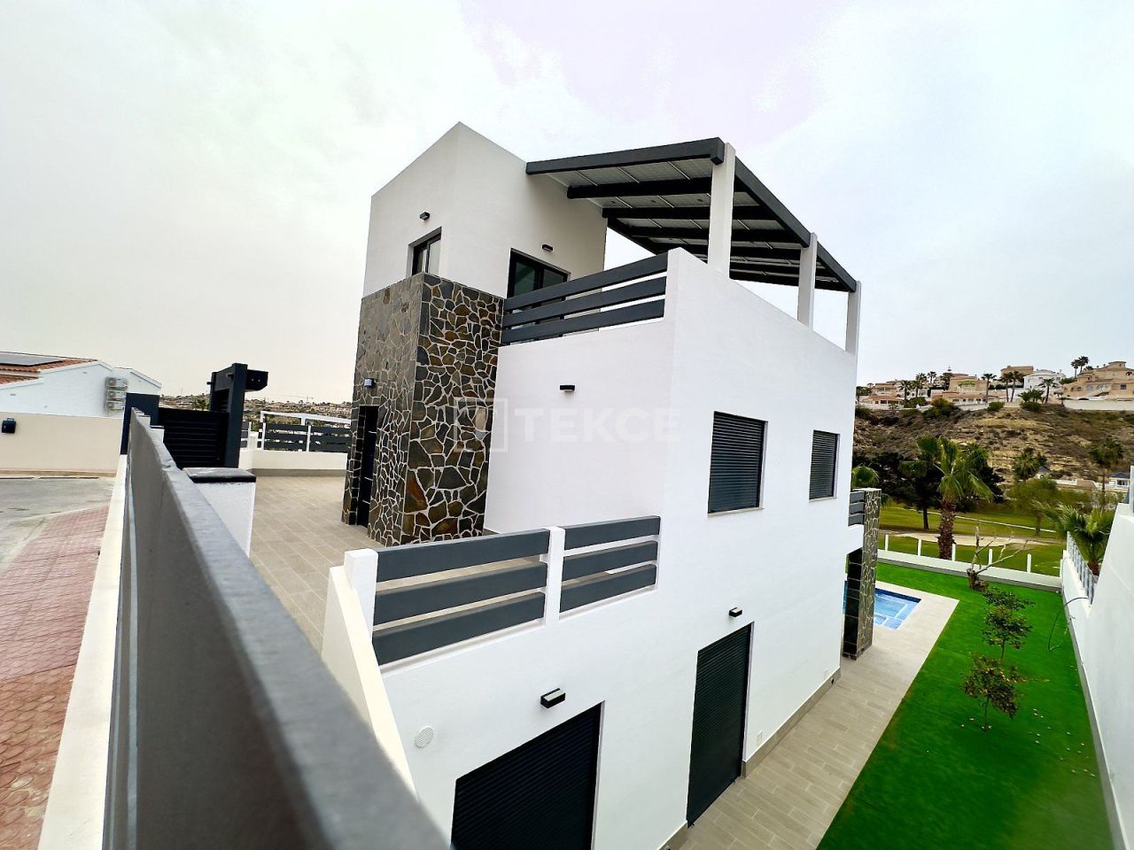 Вилла в Рохалесе, Испания, 260 м² - фото 9