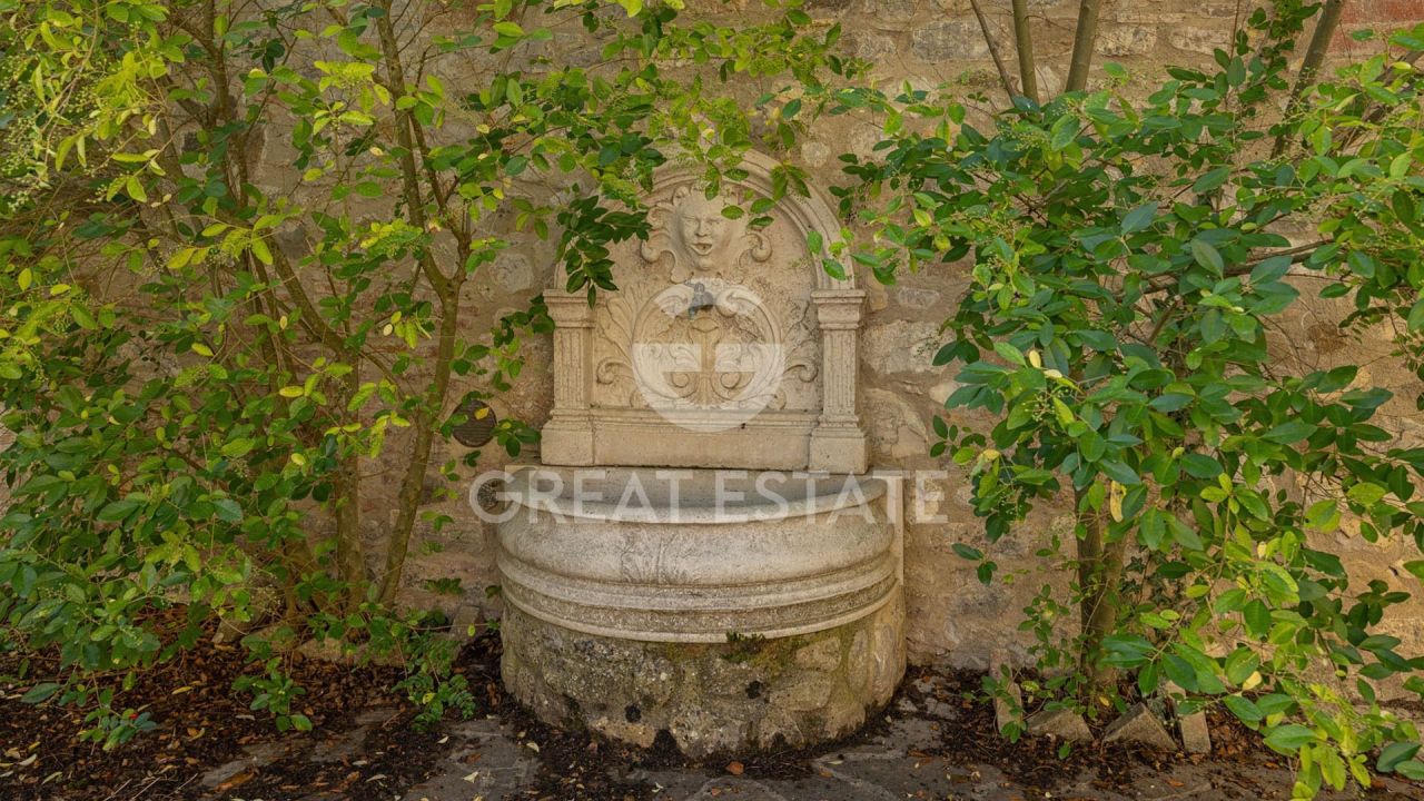 Дом в Кастельнуово, Италия, 987.6 м² - фото 6