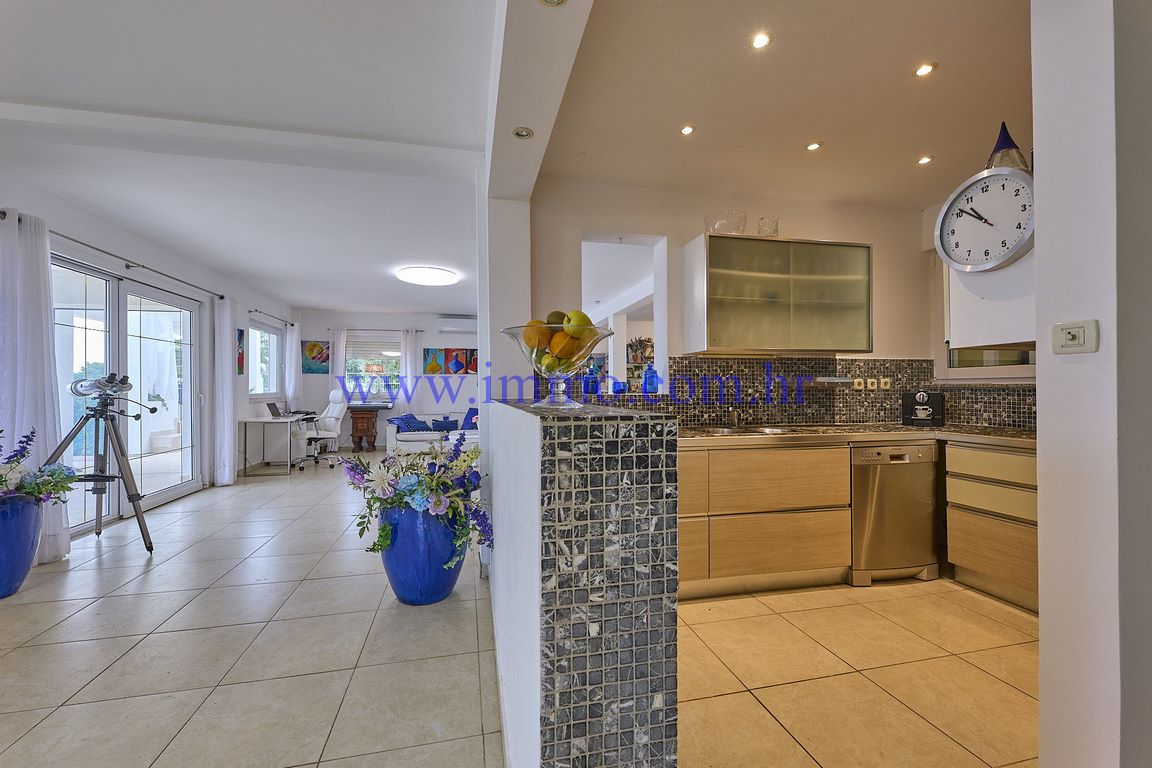 Вилла в Трогире, Хорватия, 300 м² - фото 2