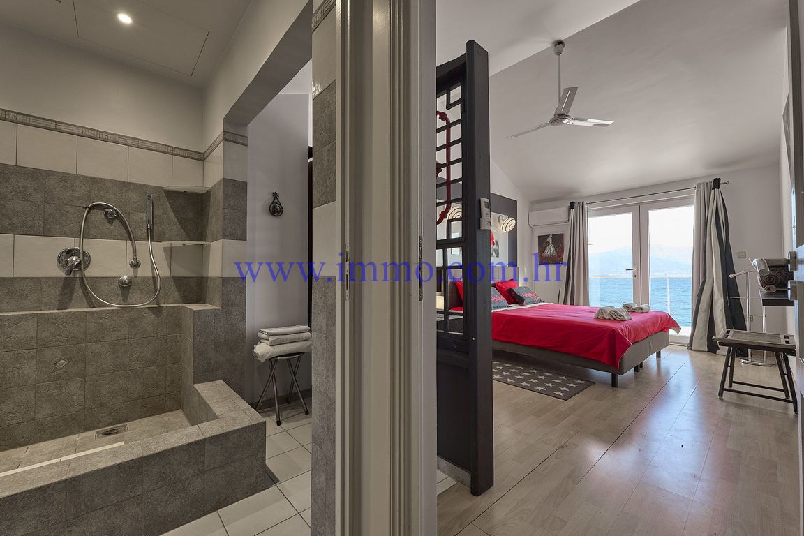 Вилла в Трогире, Хорватия, 300 м² - фото 11