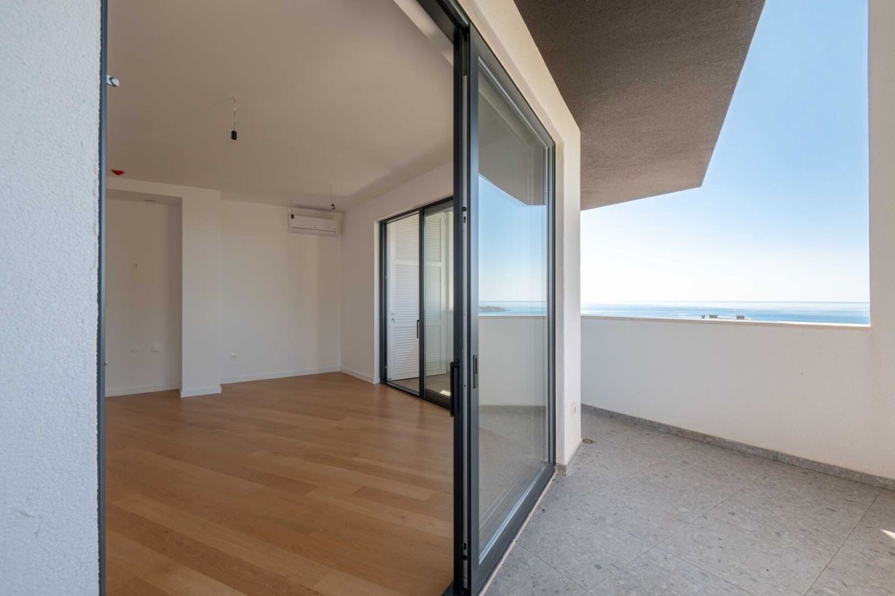 Апартаменты в Бечичи, Черногория, 69 м² - фото 11