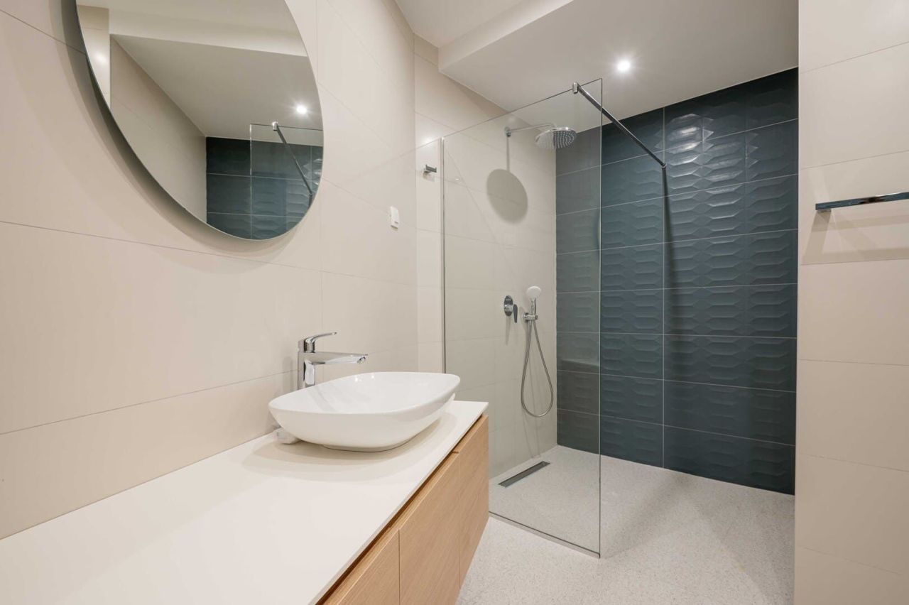 Апартаменты в Бечичи, Черногория, 69 м² - фото 16