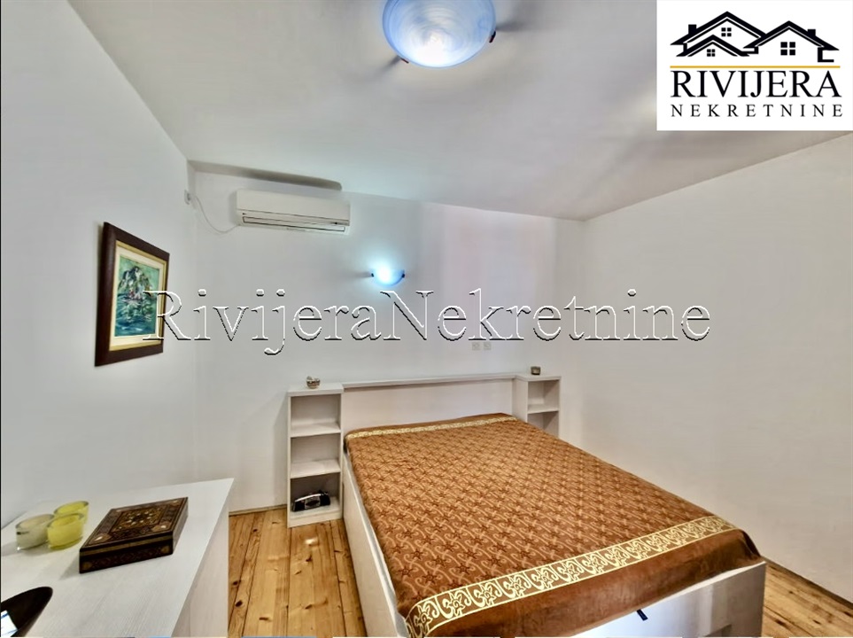 Вилла в Тивате, Черногория, 245 м² - фото 5