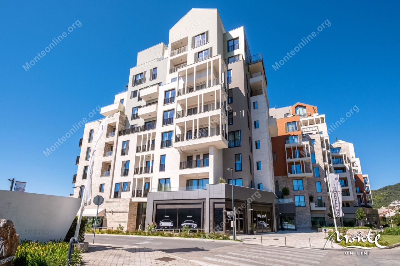 Апартаменты в Тивате, Черногория, 134 м² - фото 1