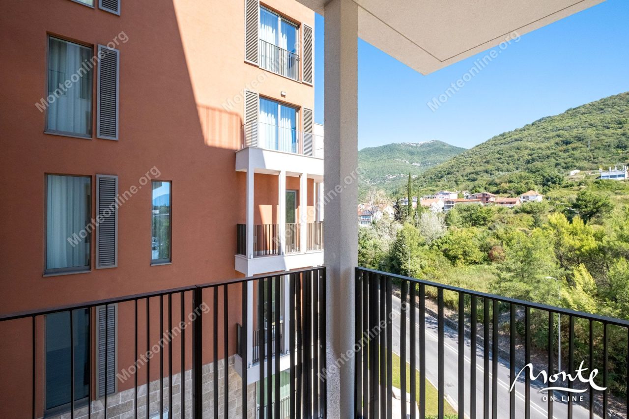 Апартаменты в Тивате, Черногория, 134 м² - фото 12