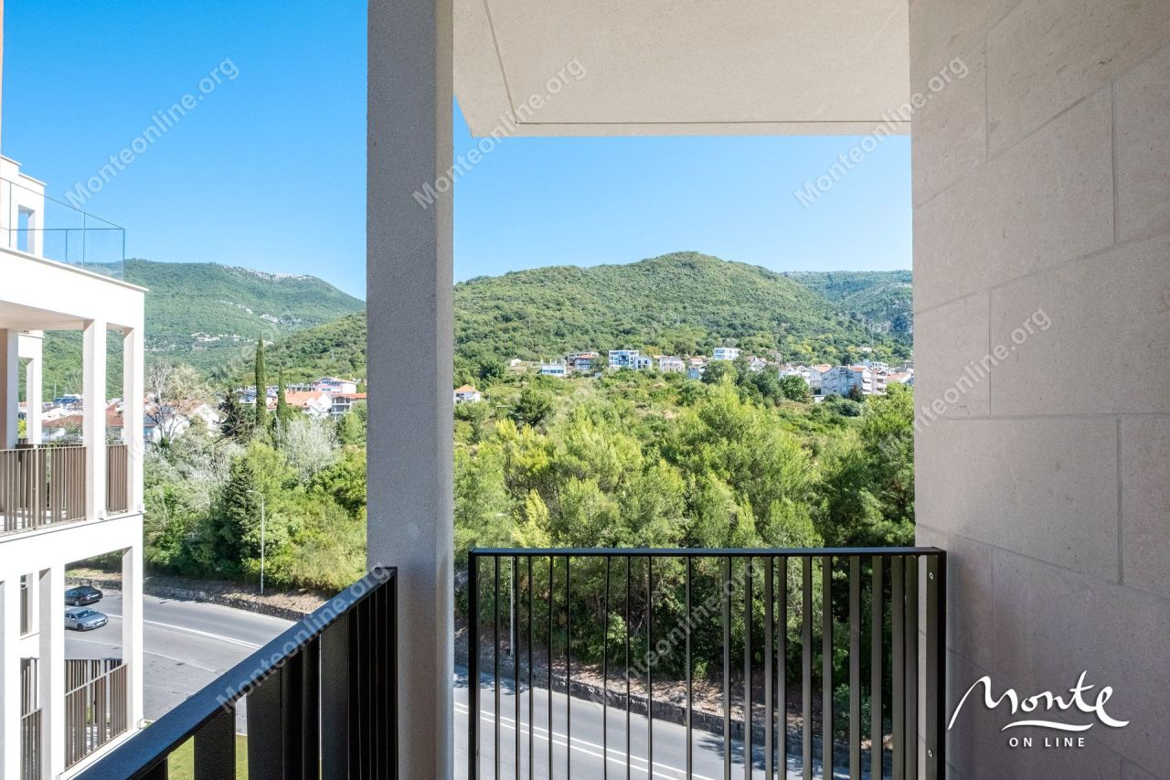 Апартаменты в Тивате, Черногория, 134 м² - фото 13