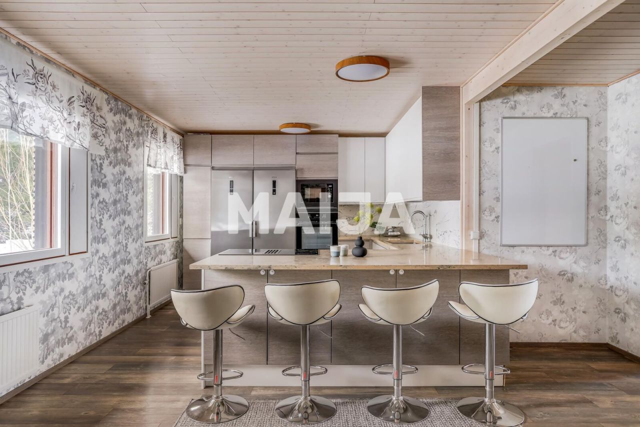 Дом Кяркёля, Финляндия, 199 м² - фото 4