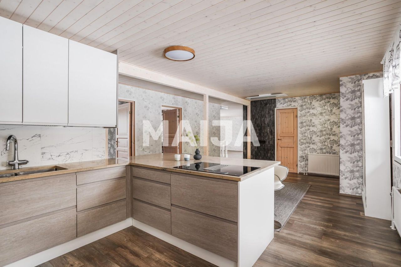 Дом Кяркёля, Финляндия, 199 м² - фото 6