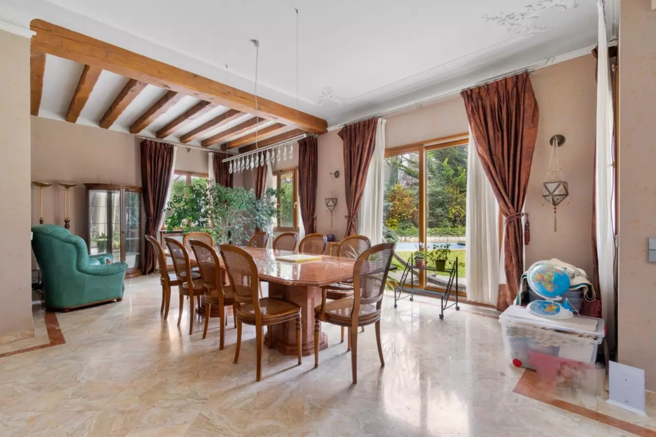 Коттедж в Париже, Франция, 600 м² - фото 14