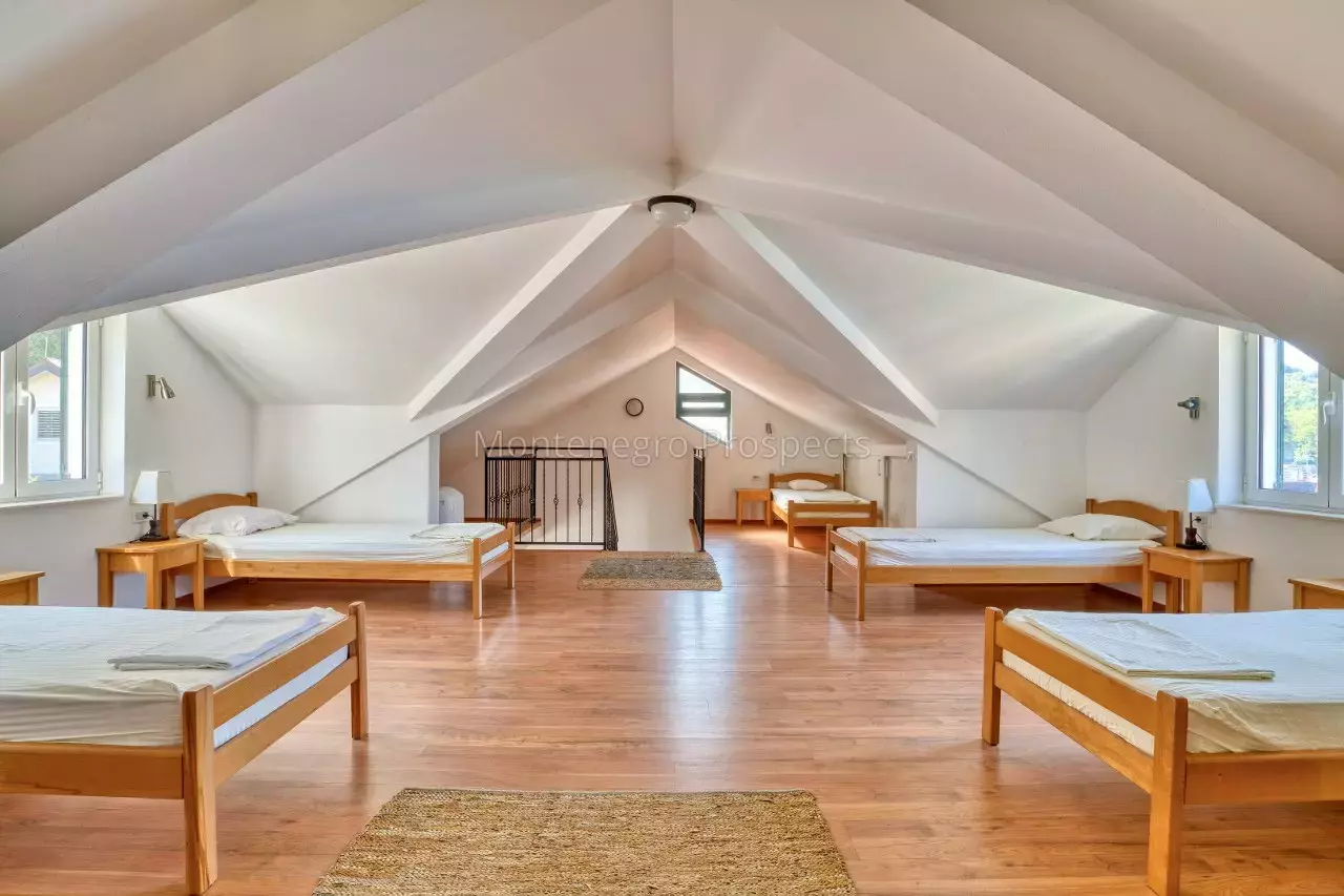 Дом в Тивате, Черногория, 546 м² - фото 3