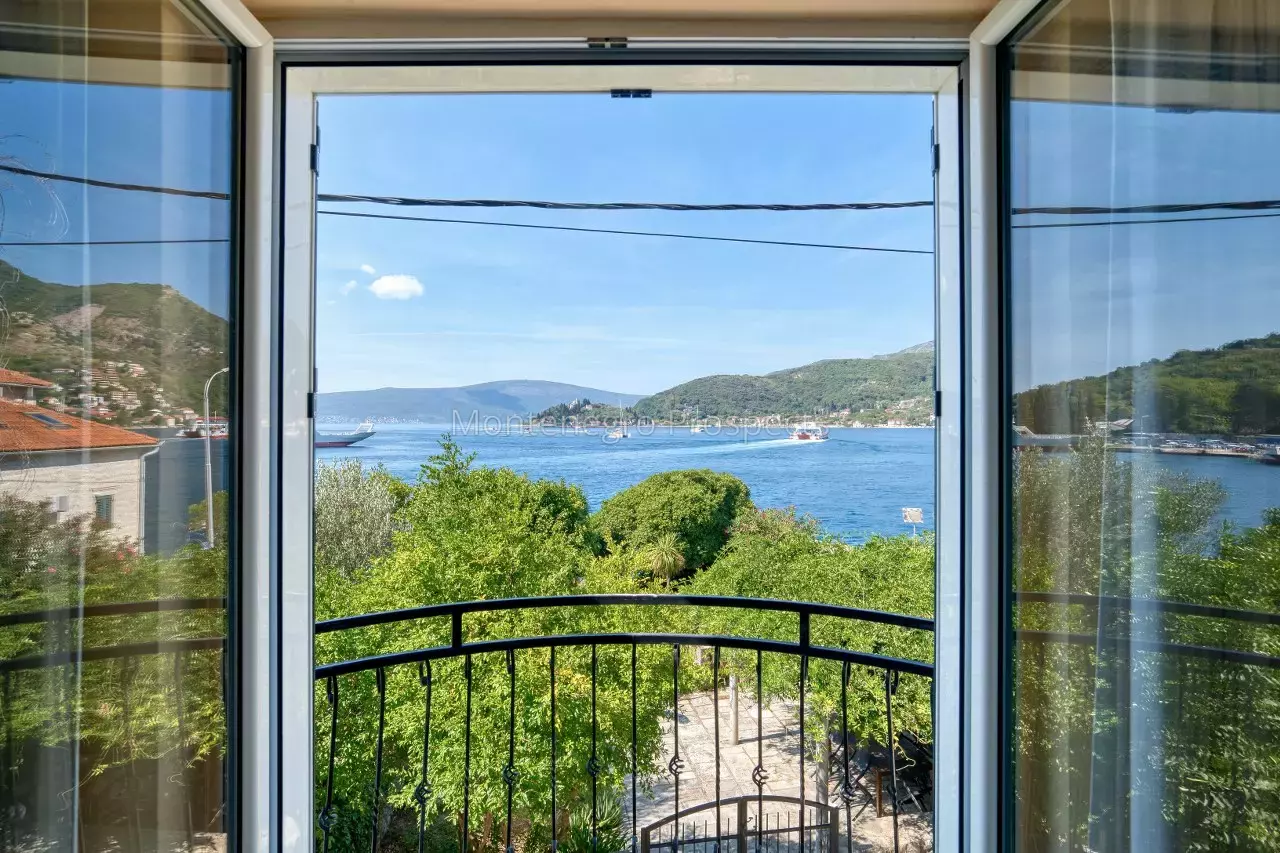 Дом в Тивате, Черногория, 546 м² - фото 11