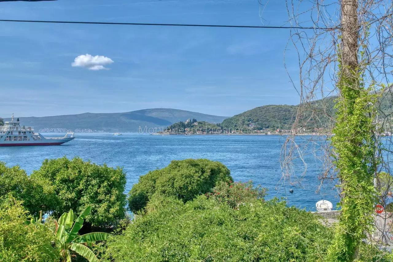 Дом в Тивате, Черногория, 546 м² - фото 12