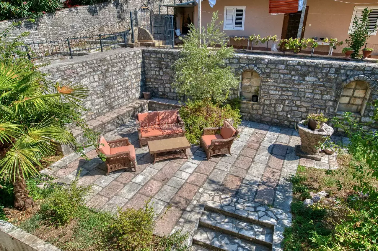 Дом в Тивате, Черногория, 546 м² - фото 15