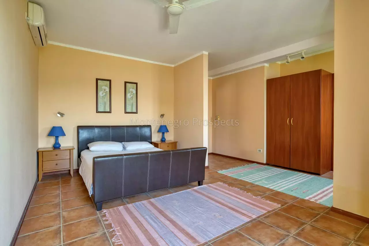 Дом в Тивате, Черногория, 546 м² - фото 19