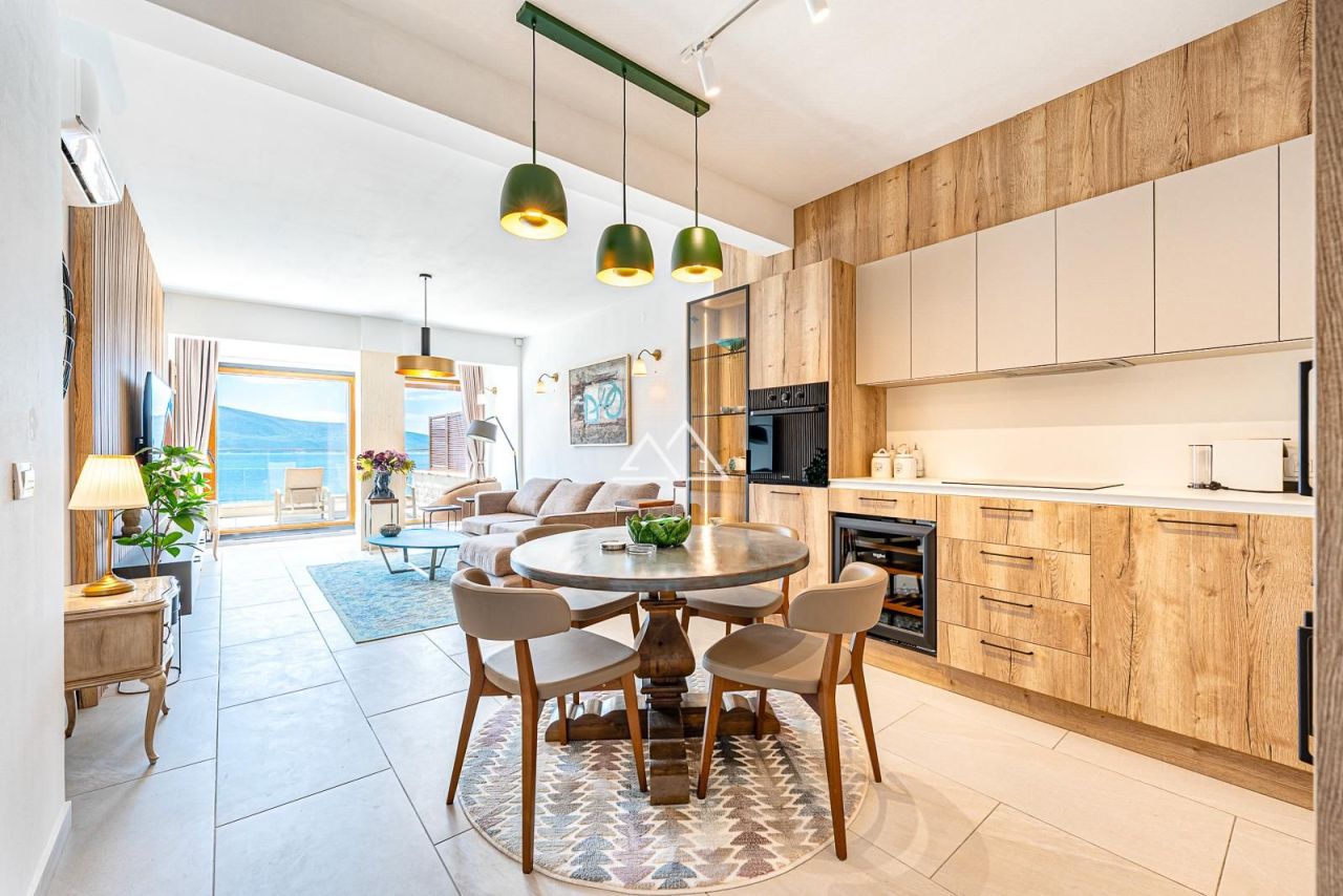 Апартаменты в Тивате, Черногория, 91 м² - фото 5