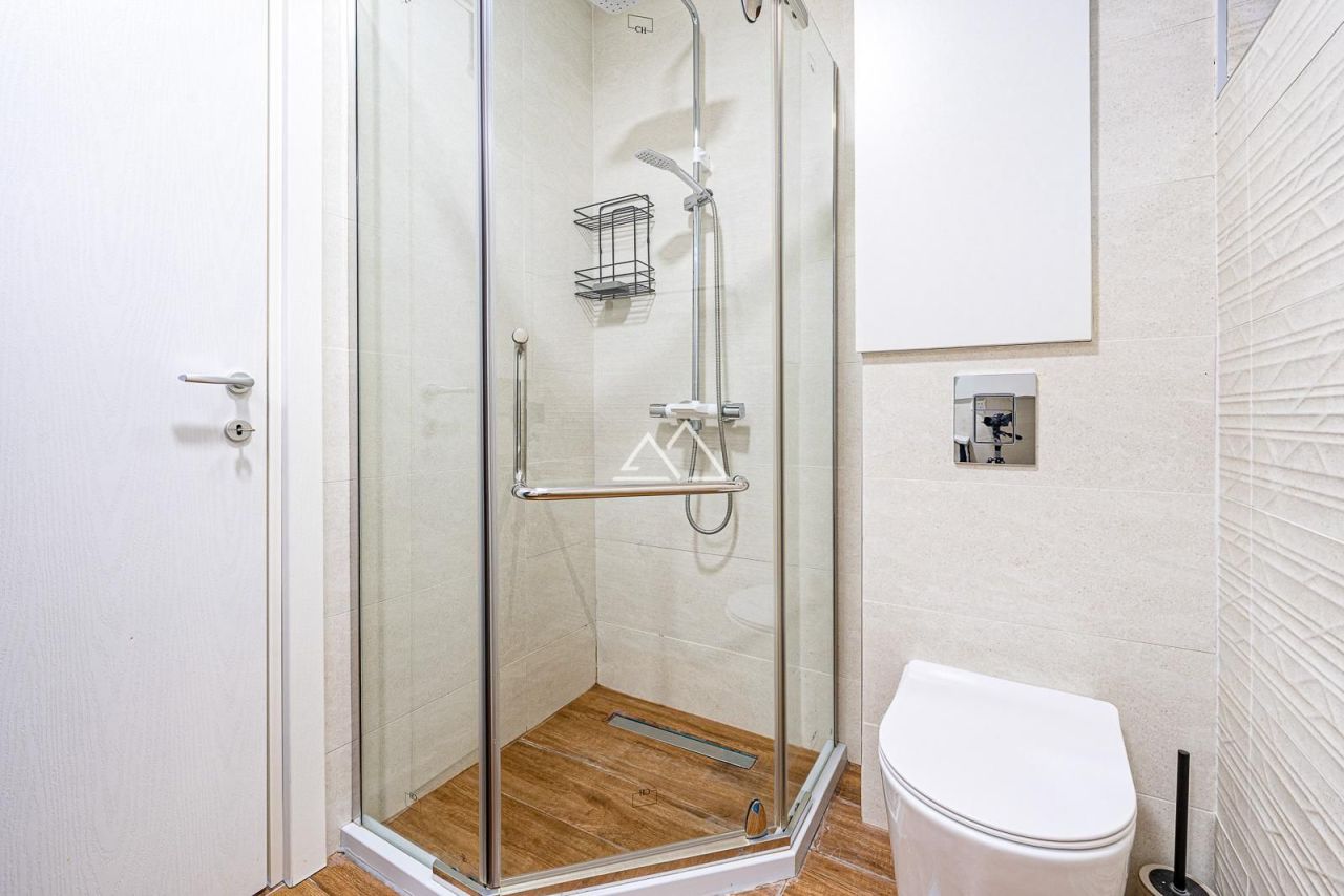 Апартаменты в Тивате, Черногория, 91 м² - фото 12