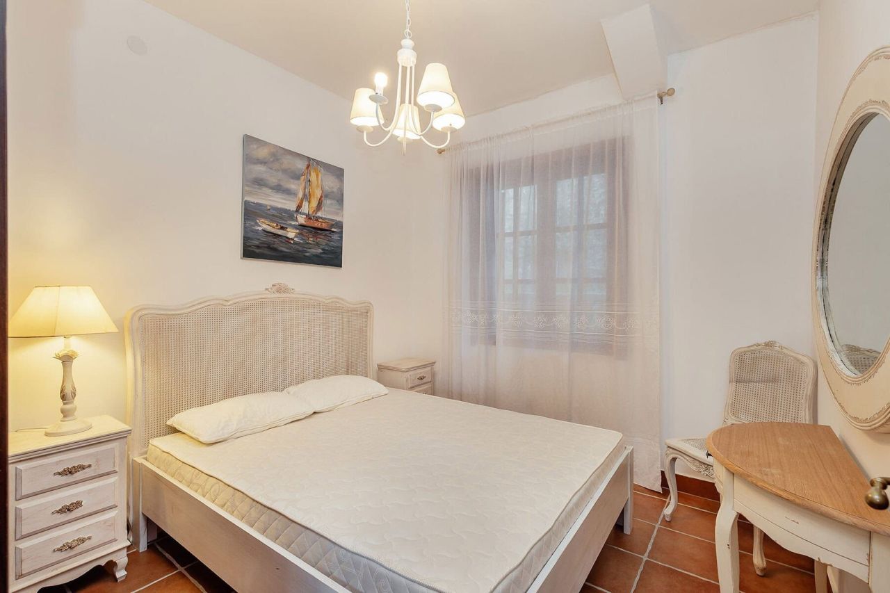 Апартаменты в Костанице, Черногория, 92 м² - фото 12